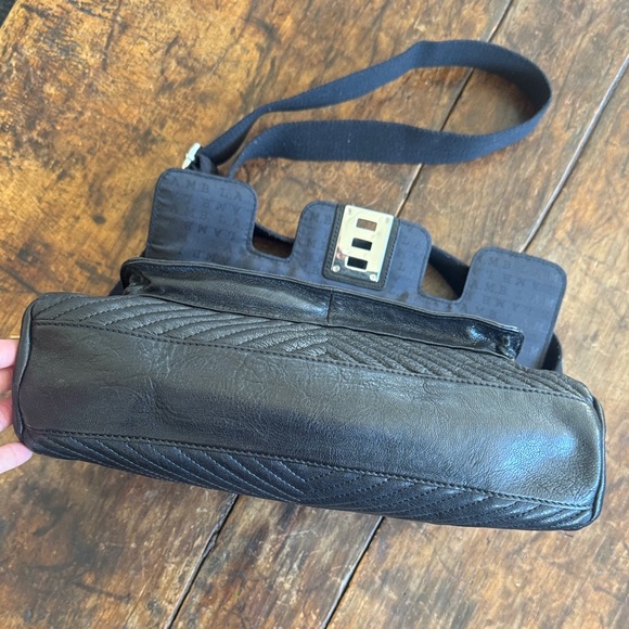 NWOT L.A.M.B. by Gwen Stefani Black Quilted Leather Chevron Messenger Bag - Picture 9 of 13